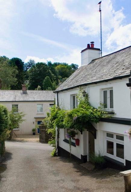 Hunters Lodge Inn Totnes Bagian luar foto